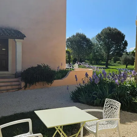 La Ramade 5 & Table D'hotes En Drome Provencale * Tulette