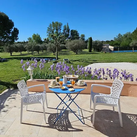 La Ramade 5 & Table D'hotes En Drome Provencale *